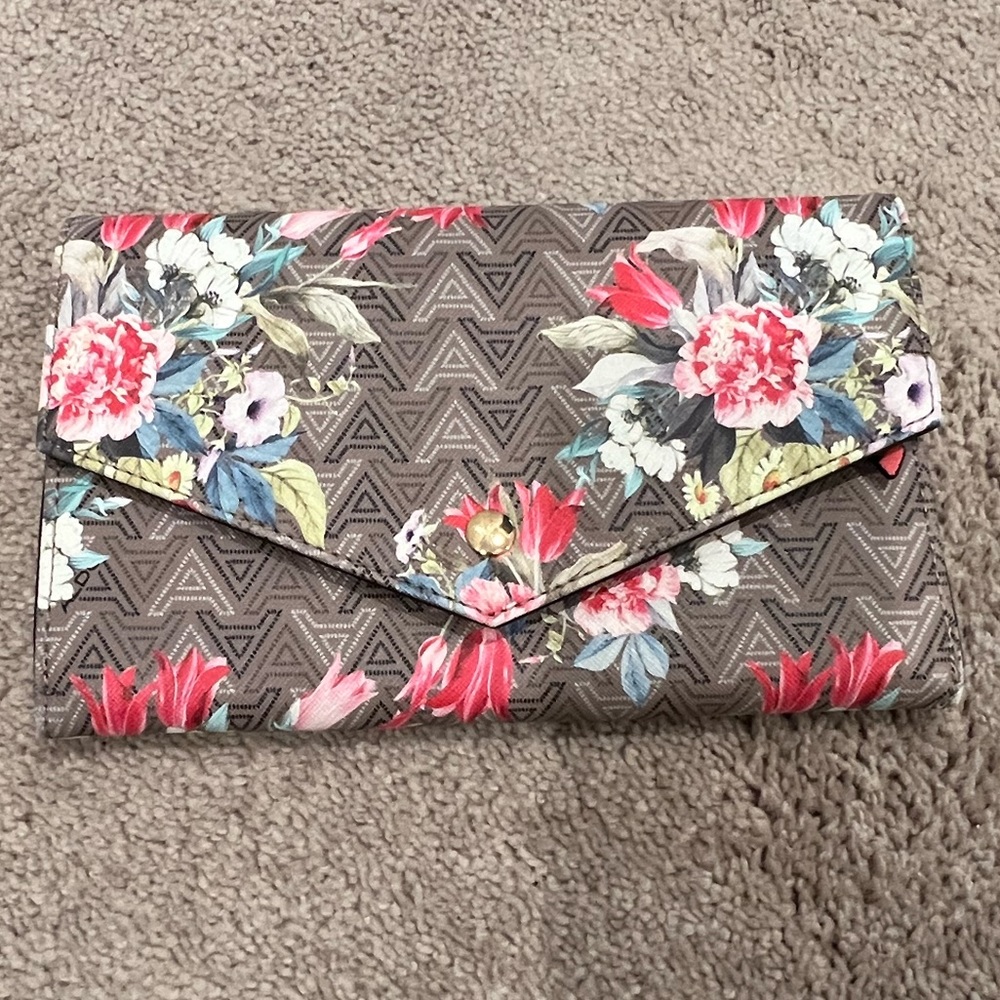 Aldo travel document holder